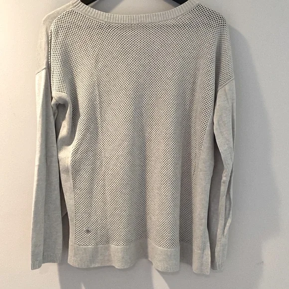 Lululemon top - Picture 2 of 8